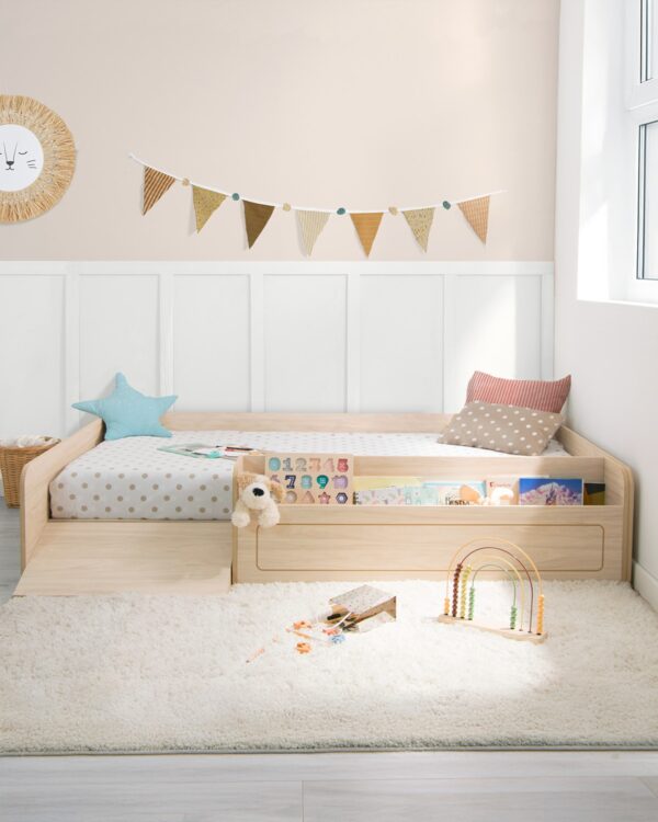 Cama Montessori con Juguetero y Rampa